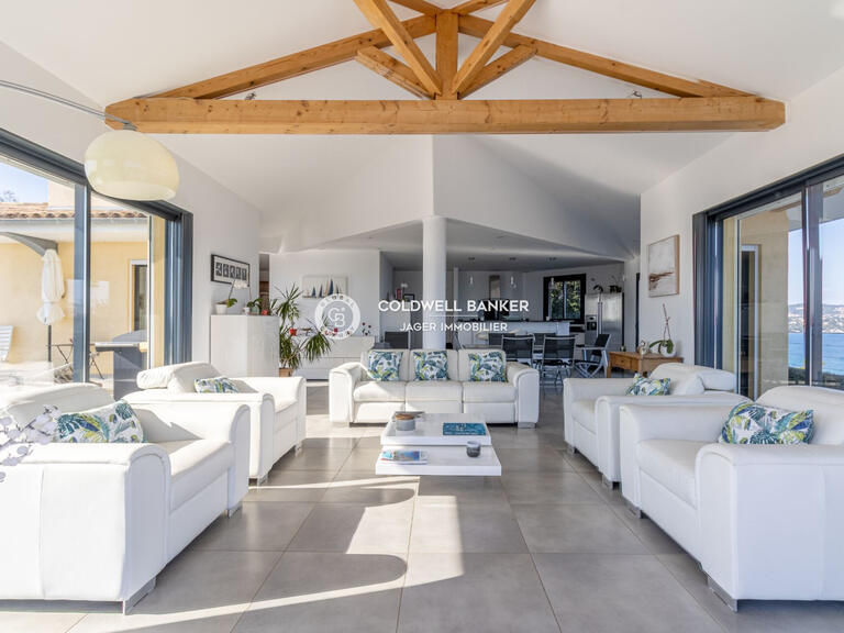 Villa Sainte-Maxime - 5 bedrooms - 202m²