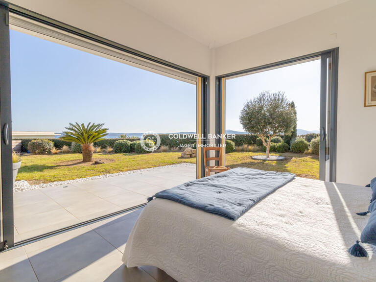 Villa Sainte-Maxime - 5 bedrooms - 202m²