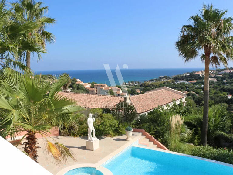 Villa Sainte-Maxime - 5 bedrooms - 339m²