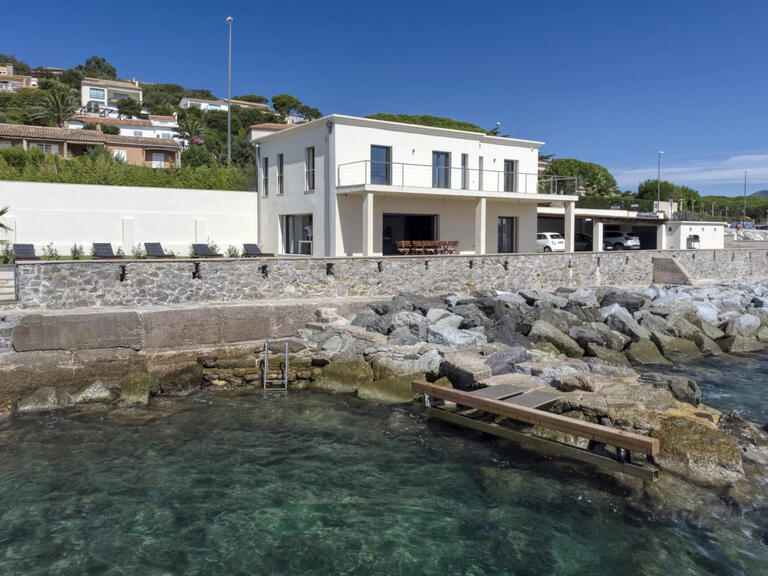 Villa Sainte-Maxime - 6 bedrooms - 230m²