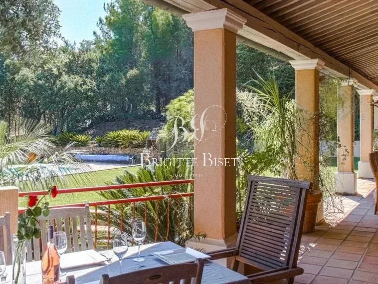 Villa Sainte-Maxime - 6 chambres - 320m²