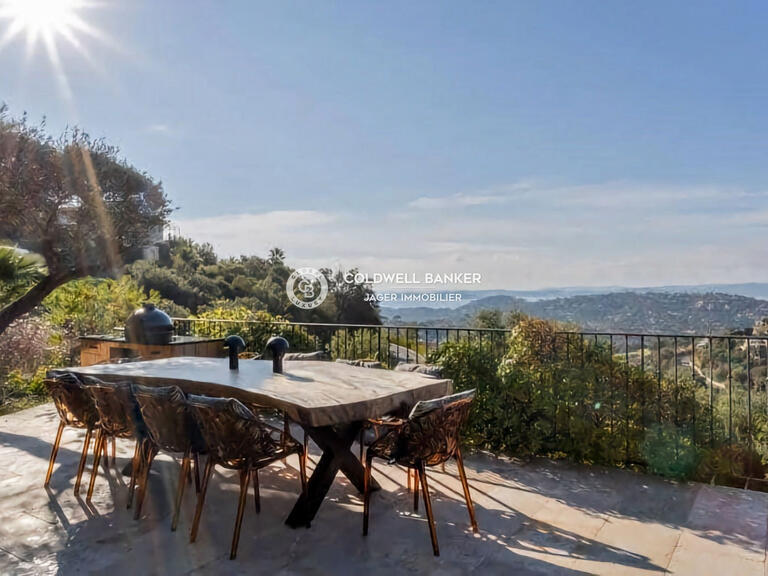 Villa Sainte-Maxime - 5 bedrooms - 302m²