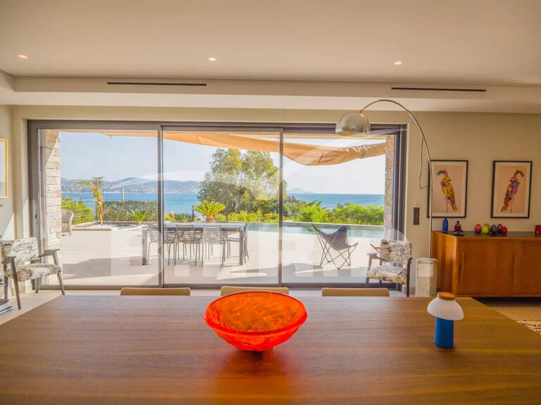 Villa Sainte-Maxime - 5 bedrooms - 249m²