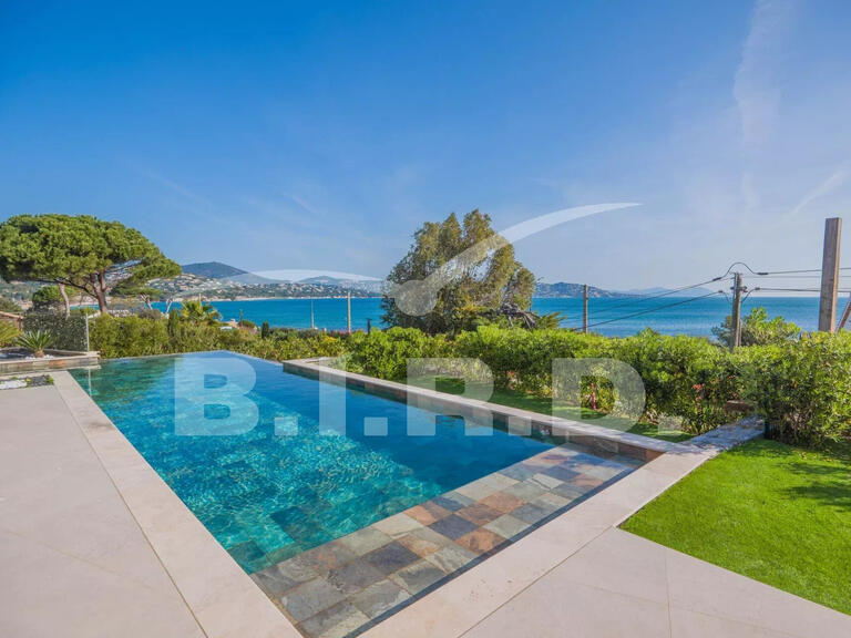 Villa Sainte-Maxime - 5 bedrooms - 249m²