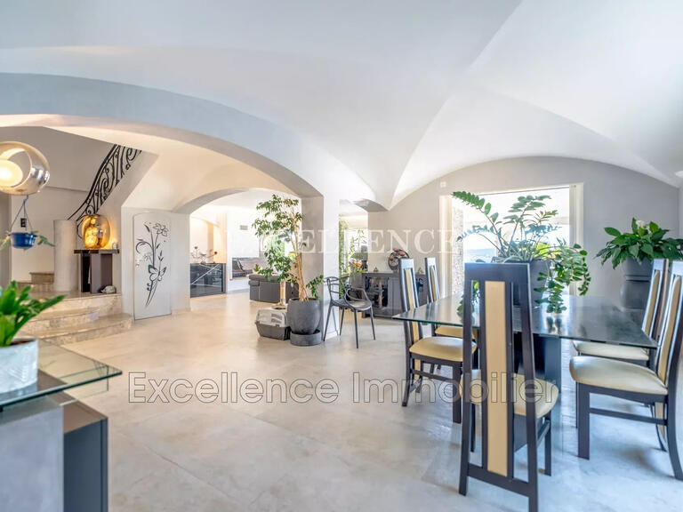 Villa Sainte-Maxime - 5 bedrooms - 290m²