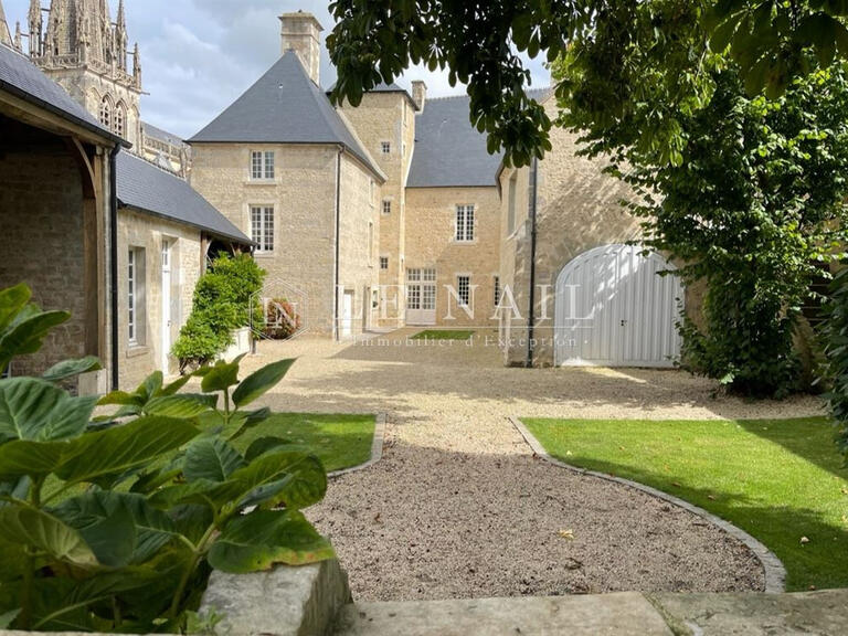 Mansion Sainte-Mère-Église - 8 bedrooms - 350m²