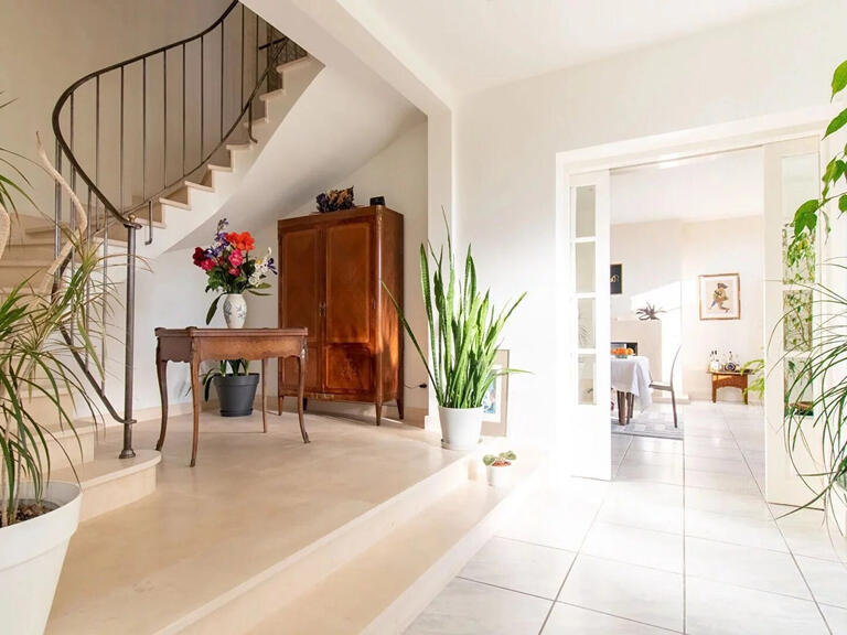 House Saintes - 5 bedrooms - 311m²