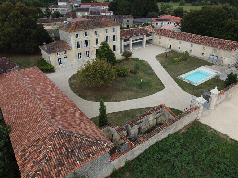 Propriété Saintes - 7 chambres