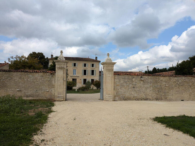 Propriété Saintes - 7 chambres