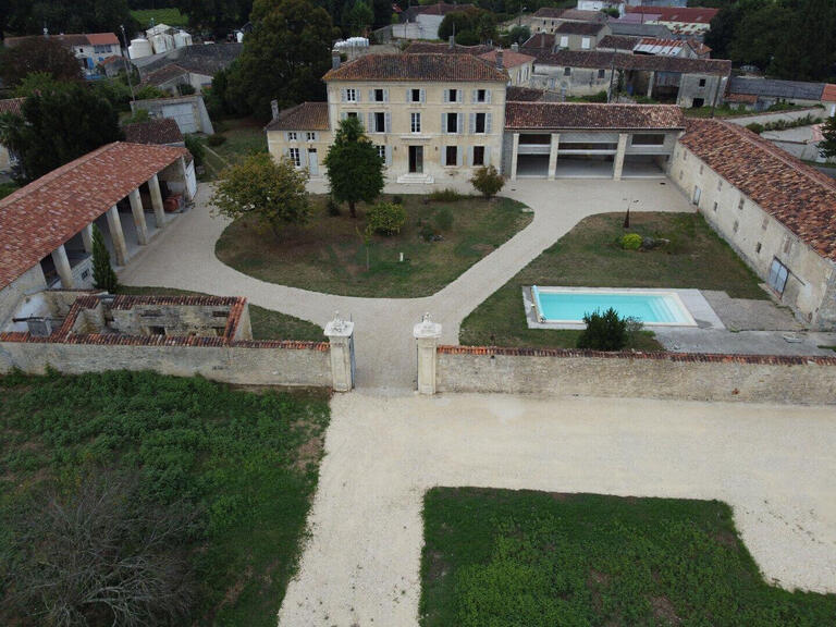 Property Saintes - 7 bedrooms