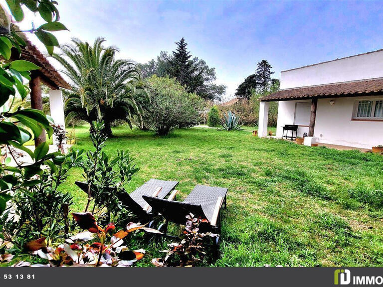 Maison Saintes-Maries-de-la-Mer - 320m²