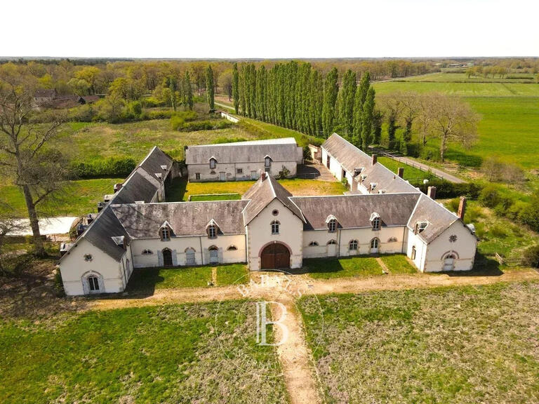 Château Salbris - 10 chambres - 1135m²