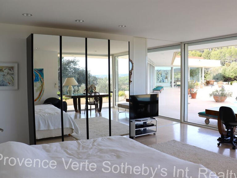 Maison Salernes - 610m²