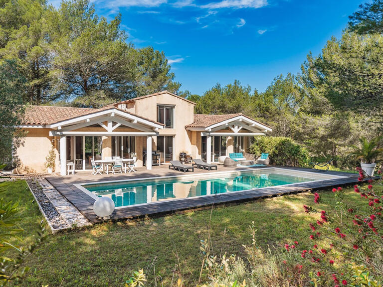 Maison Salon-de-Provence - 2 chambres - 250m²