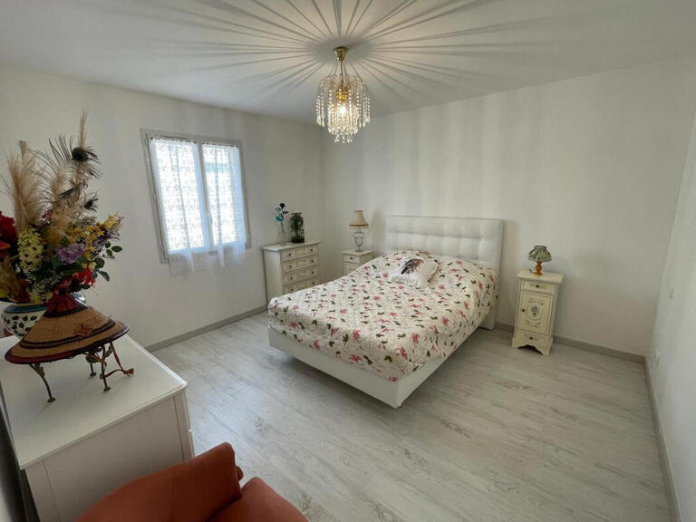 Vente Propriété Salon-de-Provence - 6 chambres