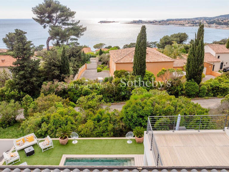 House Sanary-sur-Mer - 4 bedrooms - 198m²