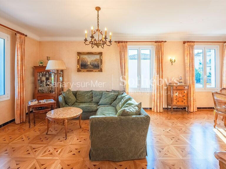 Maison Sanary-sur-Mer - 3 chambres - 177m²