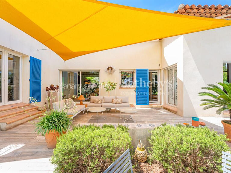 House Sanary-sur-Mer - 4 bedrooms - 235m²