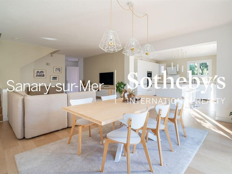 Maison Sanary-sur-Mer - 3 chambres - 130m²