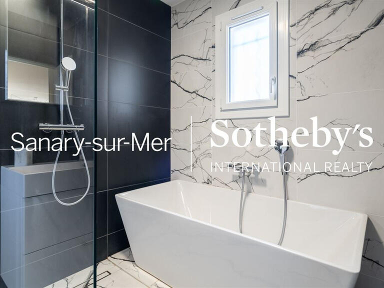 Maison Sanary-sur-Mer - 3 chambres - 130m²