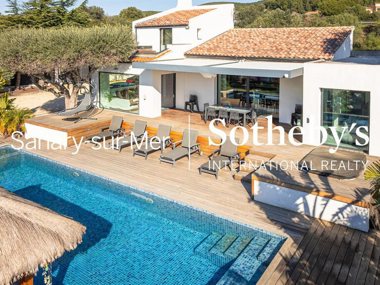 Maison Sanary-sur-Mer - 3 chambres - 187m²