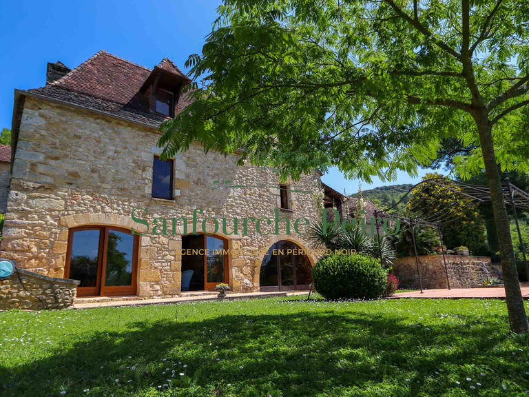 House Sarlat-la-Canéda - 5 bedrooms - 204m²