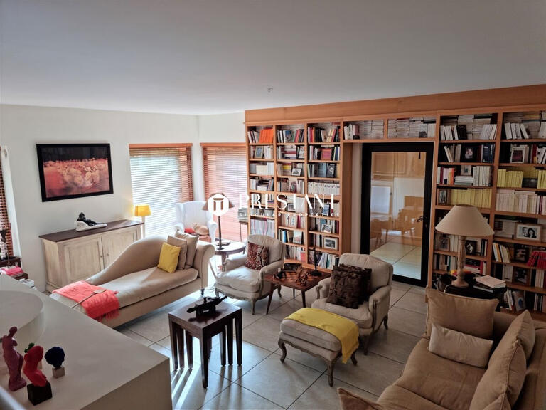 House Sarlat-la-Canéda - 4 bedrooms - 210m²