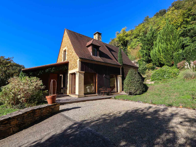 Maison Sarlat-la-Canéda - 3 chambres - 191m²