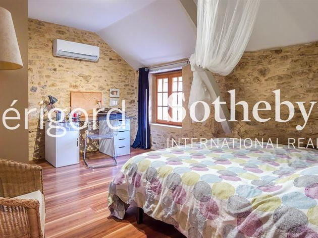 House Sarlat-la-Canéda - 13 bedrooms - 453m²