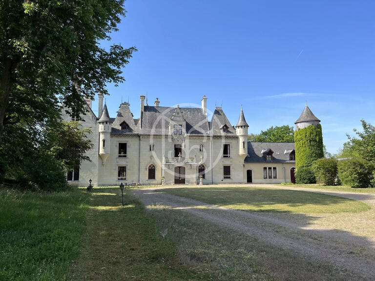 Château Saumur - 8 chambres - 550m²