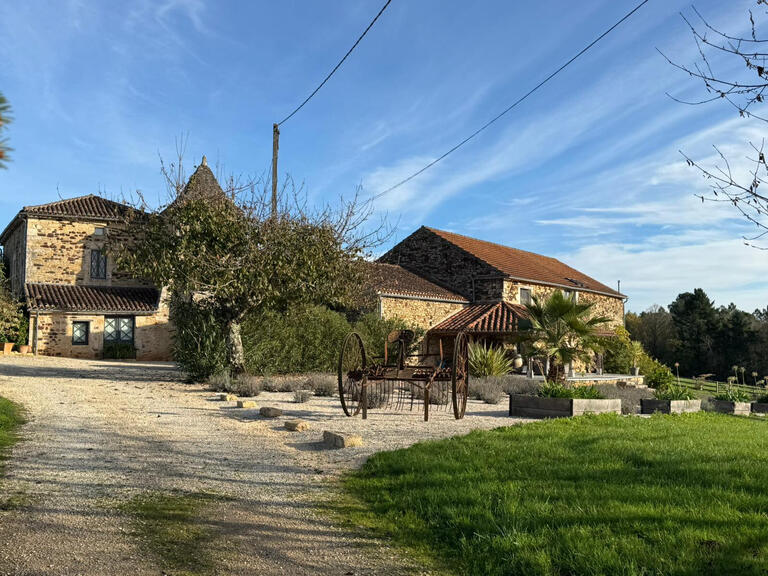 House Sauveterre-la-Lémance - 6 bedrooms - 287m²