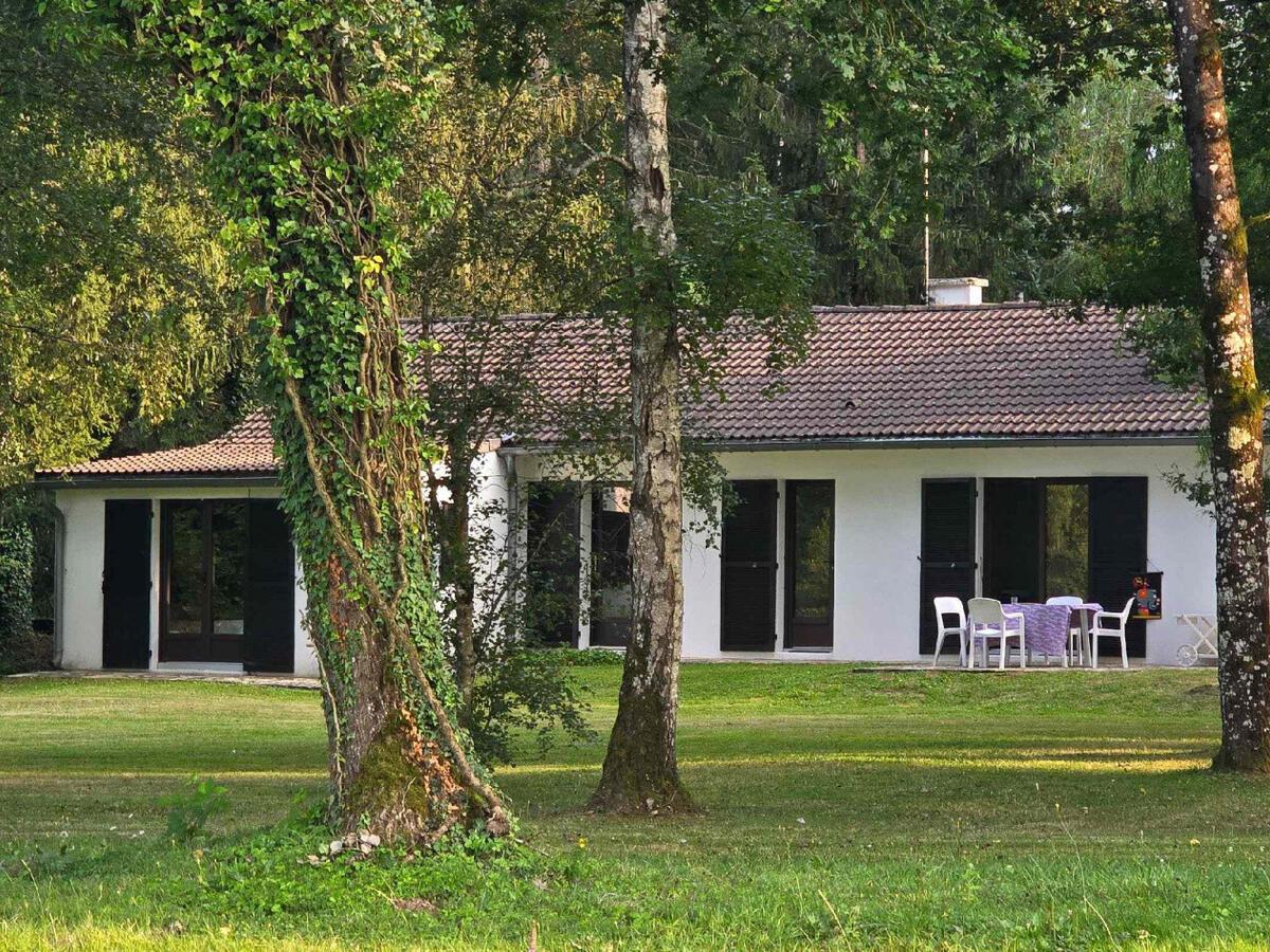 House Savigny-sur-Clairis