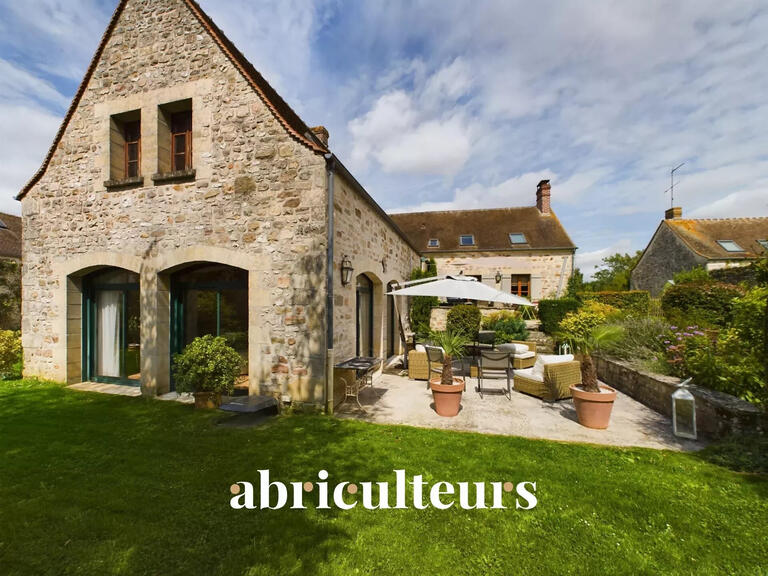 House Senlis - 11 bedrooms - 374m²