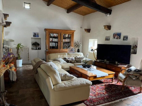 Villa Simiane-la-Rotonde - 3 chambres - 190m²