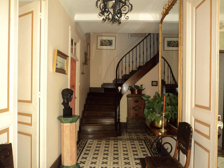 House Sisteron - 8 bedrooms - 295m²