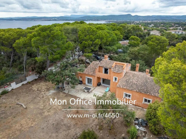 Villa Six-Fours-les-Plages - 3 bedrooms - 115m²