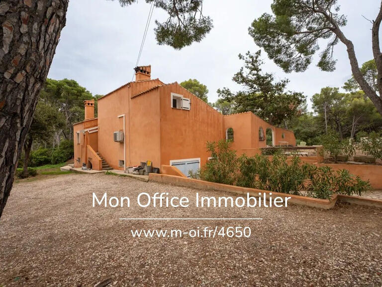 Villa Six-Fours-les-Plages - 3 bedrooms - 115m²