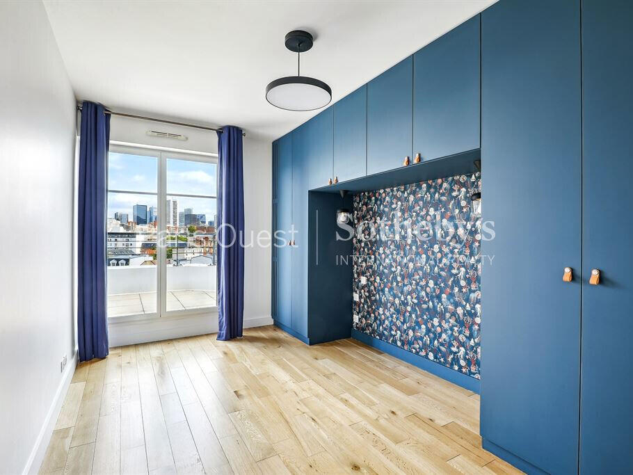 Apartment Suresnes