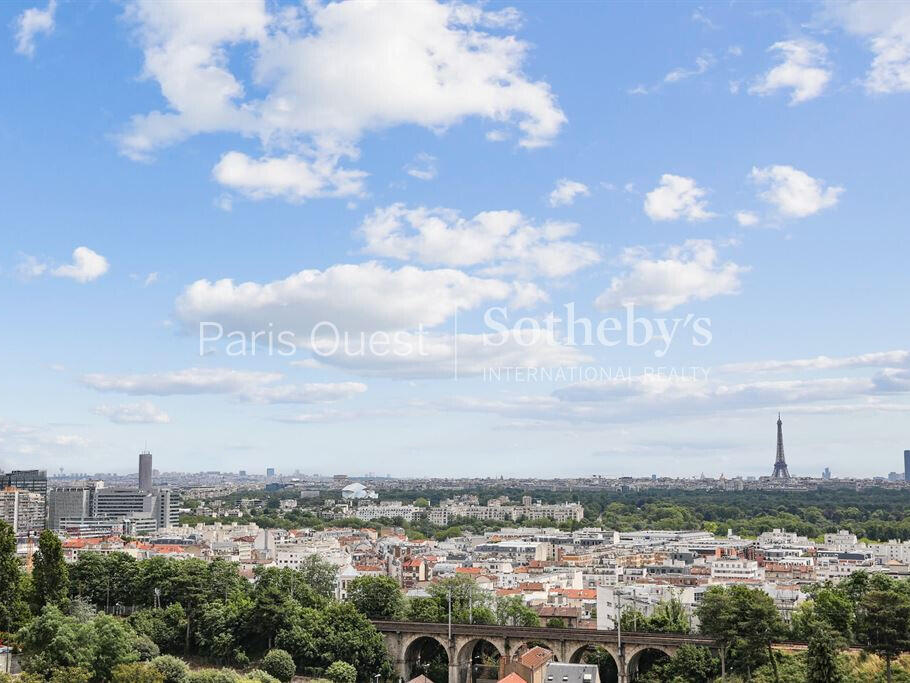 Apartment Suresnes