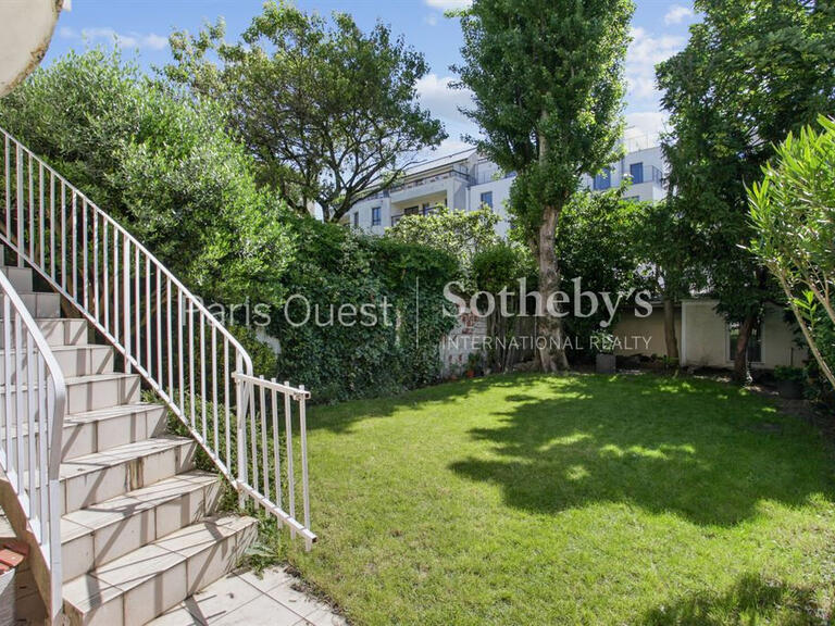 House Suresnes - 4 bedrooms - 192m²