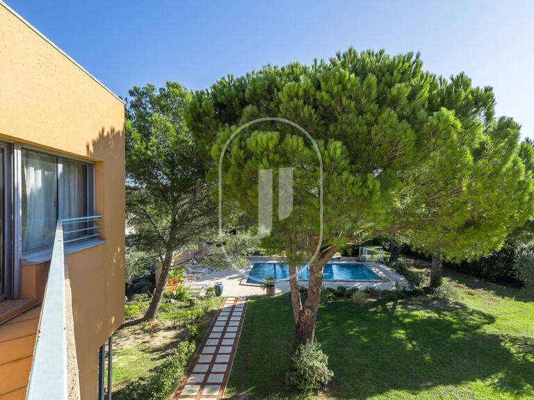 Property Tavel - 4 bedrooms - 345m²