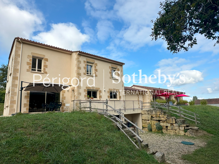 House Thenon - 6 bedrooms - 285m²