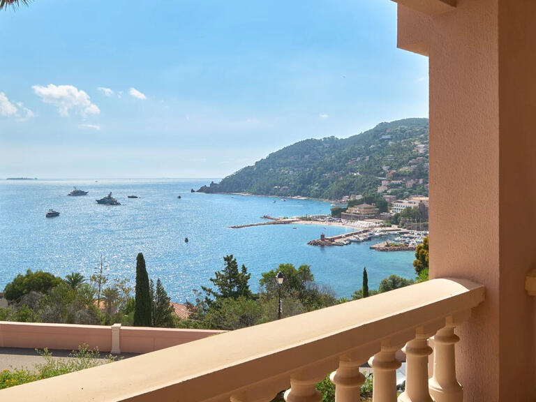 Apartment Théoule-sur-Mer - 4 bedrooms - 147m²