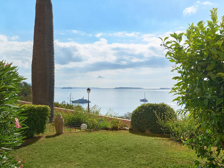 Apartment Théoule-sur-Mer - 4 bedrooms - 147m²