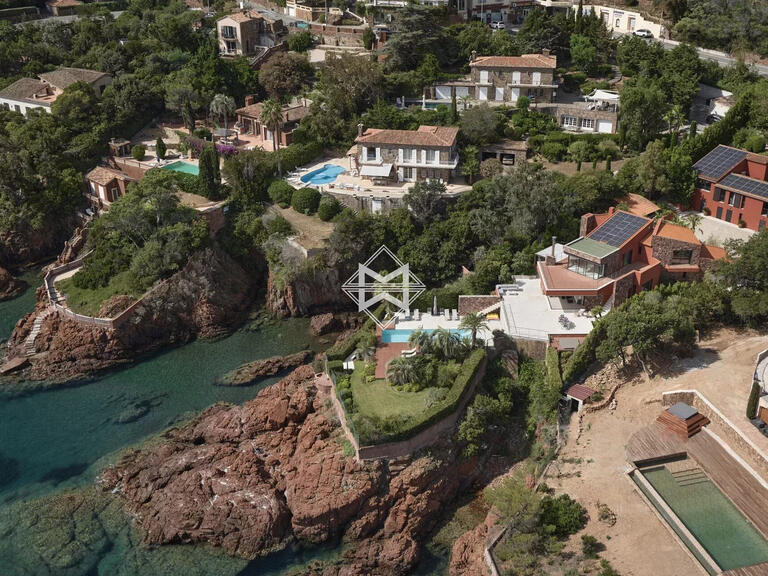 Property Théoule-sur-Mer - 9 bedrooms - 417m²