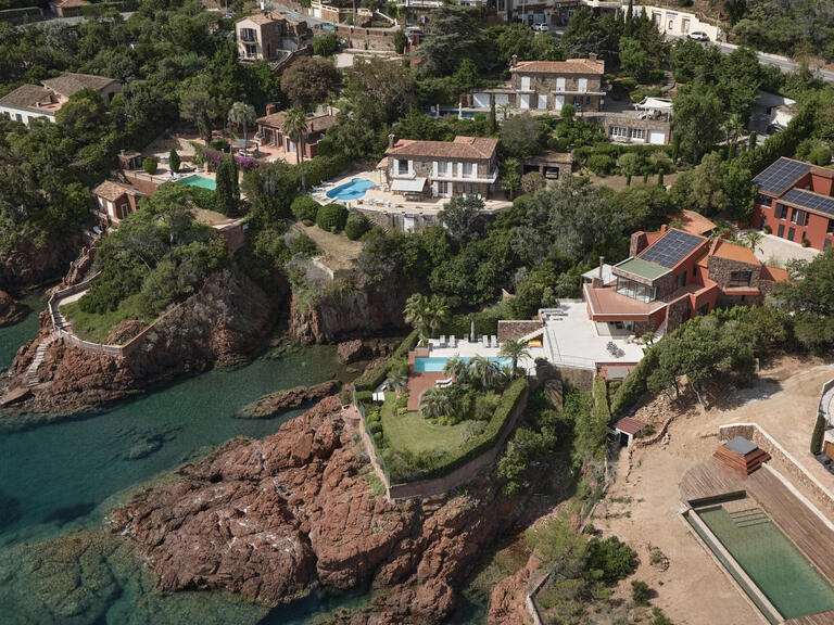 Property Théoule-sur-Mer - 9 bedrooms - 417m²