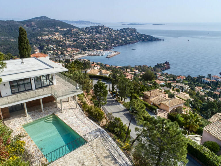 Villa Théoule-sur-Mer - 4 bedrooms - 200m²