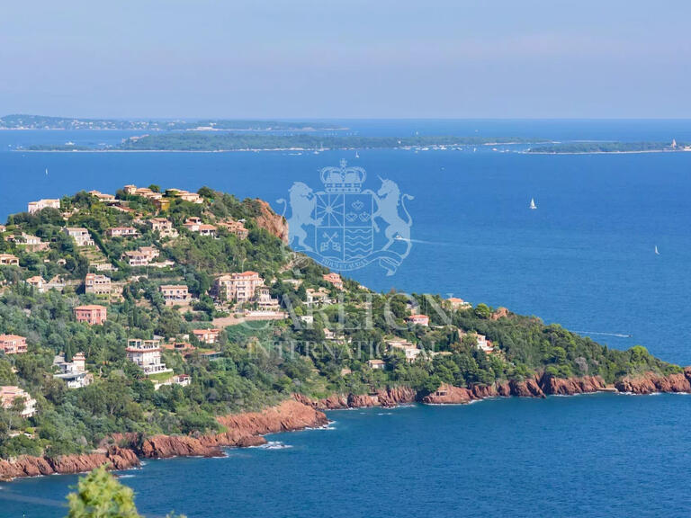 Villa Théoule-sur-Mer - 4 bedrooms - 210m²