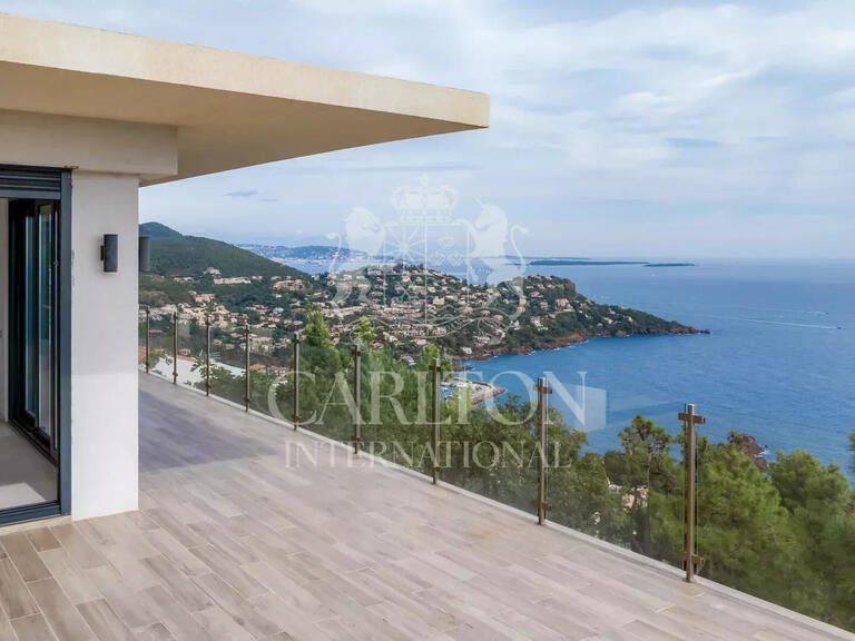 Villa Théoule-sur-Mer - 4 bedrooms - 210m²