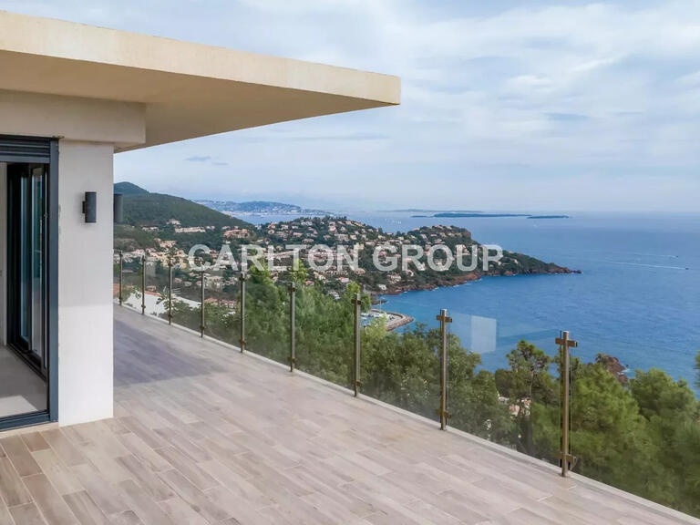 Villa Théoule-sur-Mer - 4 bedrooms - 210m²